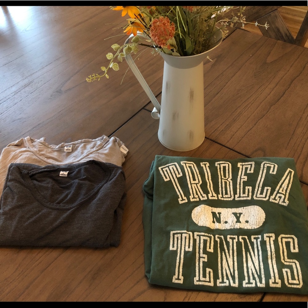 2 Uniqlo Heat-tech, 1 Tribeca Tennis 🎾